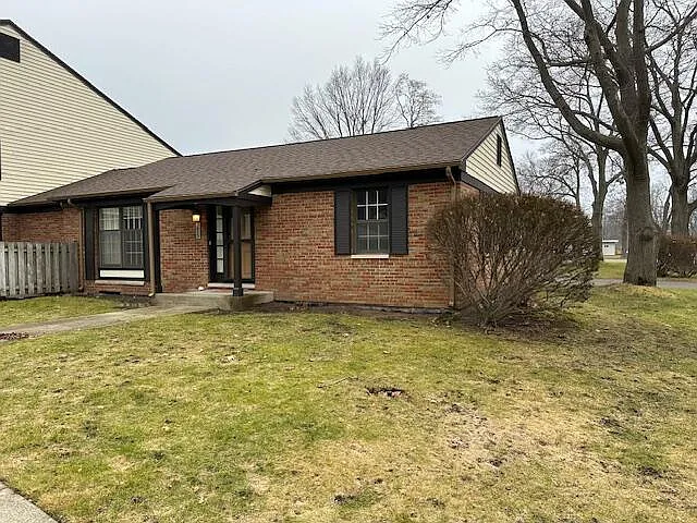 3629 Brentwood St photo 1