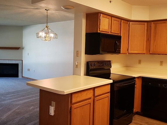 3rd image of 10018 Whitnall Edge Dr #G