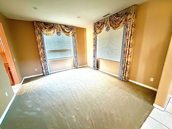 5th image of 12431 Goodwood Dr
