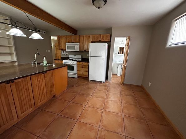 408 Cornell Dr SE #A