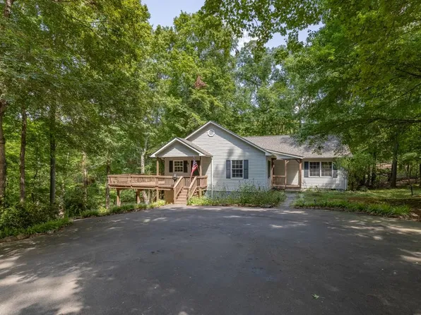 294 Davis Dr, Boydton, VA 23917