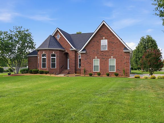 2nd image of 102 Copperas Ct