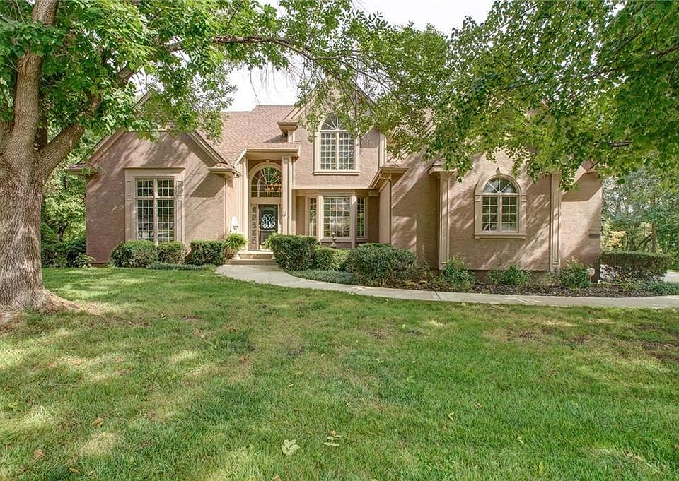 1st image of 3301 S Dominion Dr