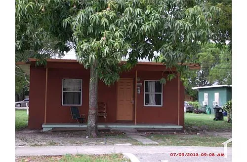 1308 NW 4th St Photo 1