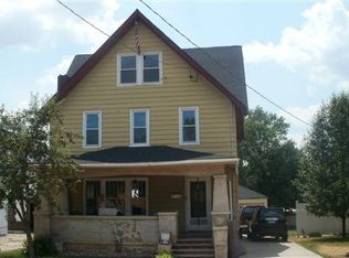 11 N Atwood Ave, Janesville, WI 53545