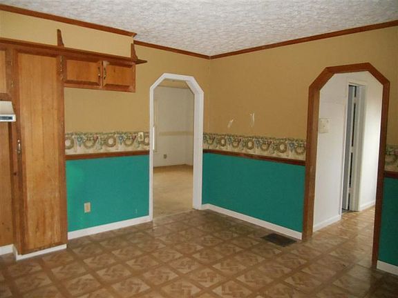 4th image of 234 N Belmont Ave