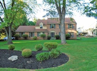 2011 Maplewood Ln, Allentown, PA 18103