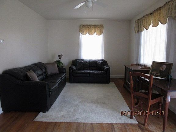 2nd image of 130 Greyson St