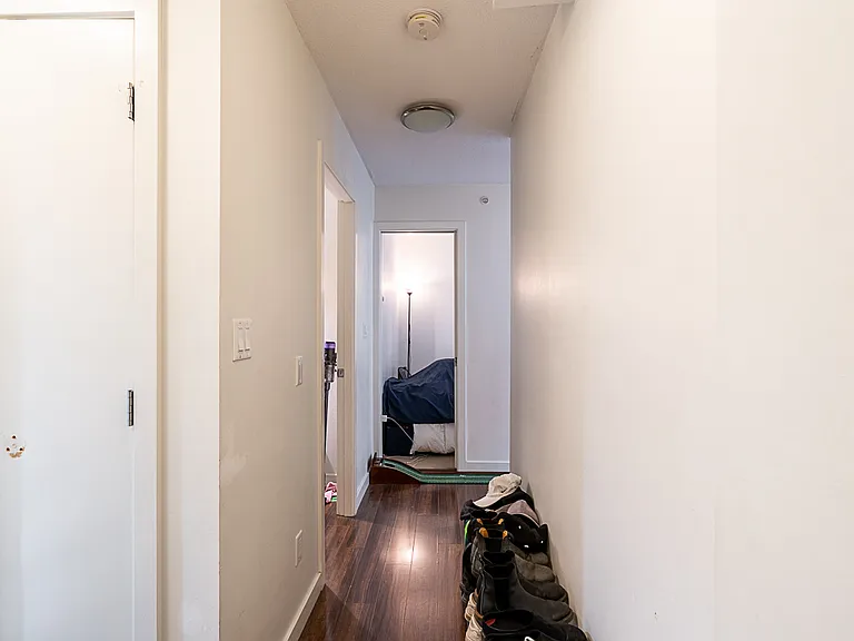 2300 Kingsway #222 — Photo 19
