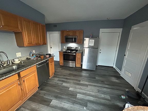 5th image of 18 Crystal St