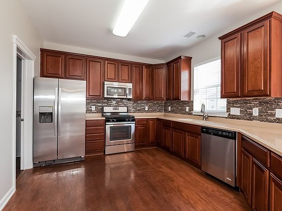 5th image of 5408 Nightshade Oaks Dr