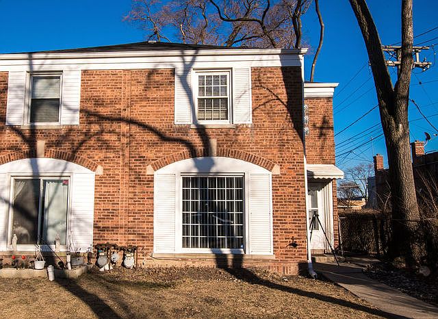 1st image of 6415 N Drake Ave #6415