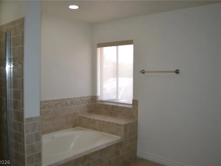 3653 Algonquin Dr — Photo 10