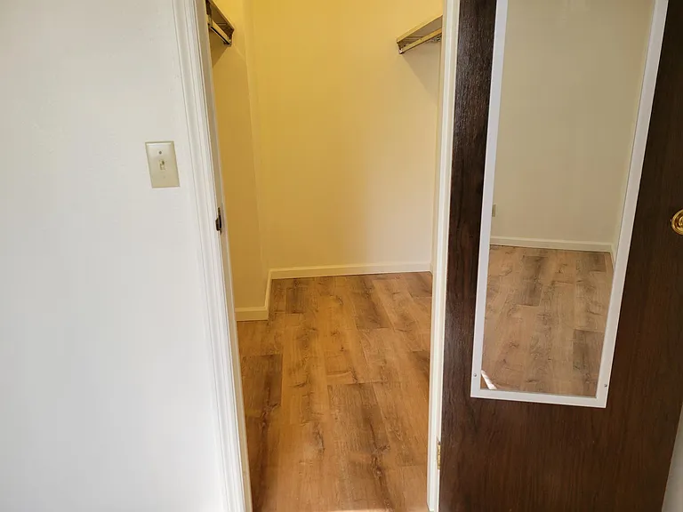 1879 S Pitkin St #B — Photo 8
