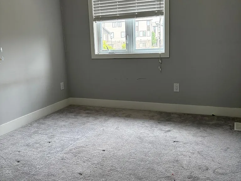 2070 Meadowgate Blvd #60 — Photo 22