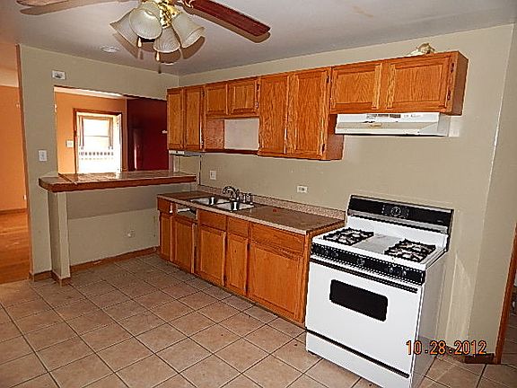 4th image of 13926 S Saginaw Ave