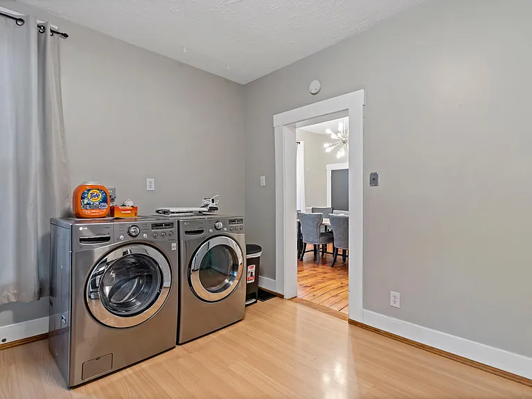 3416 Walworth Ave — Photo 4