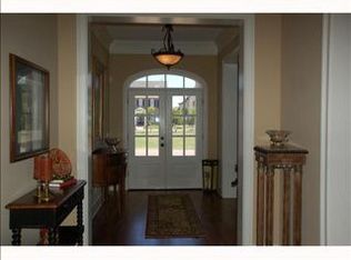 1861 Old Towne Ln, Germantown, TN 38139