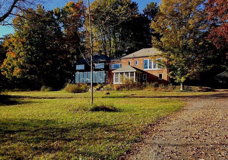 6 Corashire Rd