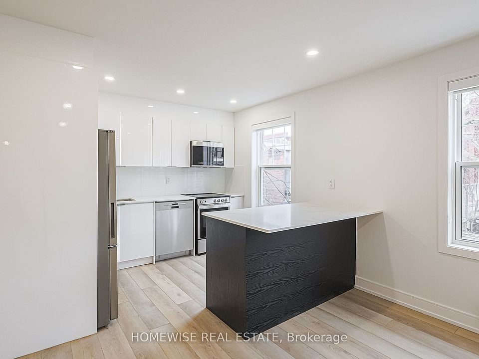 1st image of 383 Spadina Rd #2