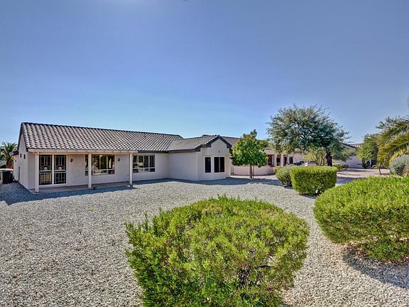 3rd image of 15548 W Oakridge Ct