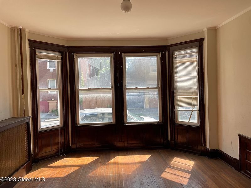 3rd image of 329 2nd Street