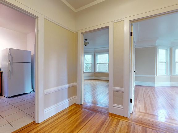 5th image of 308 32nd Ave