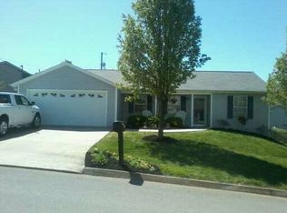 4942 Lexi Landing Dr, Powell, TN 37849