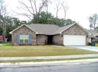 1007 Canton Ct, Hinesville, GA 31313