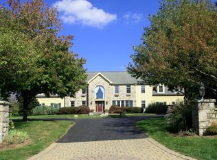 5986 Shetland Dr, Doylestown, PA 18902