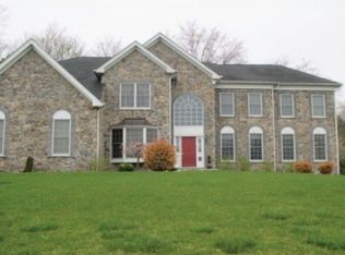 18 Rising Meadow Way, East Stroudsburg, PA 18302