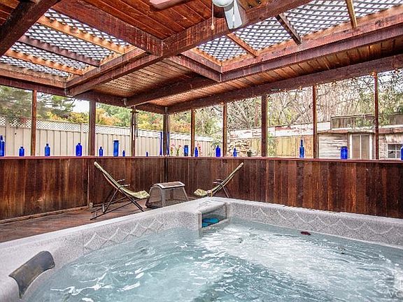 4th image of 634 Rosario Dr