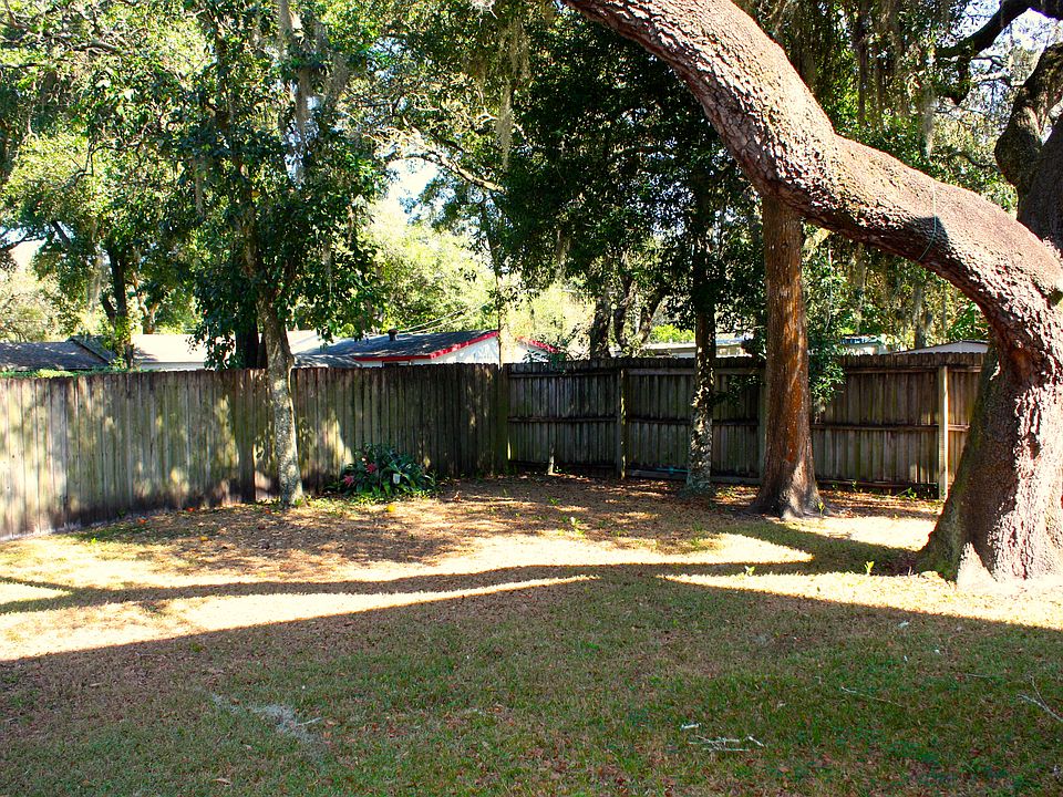1st image of 1109 Arboleda Ct
