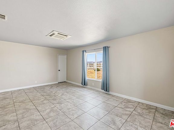 4th image of 48761 W 110th Ave