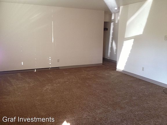 5th image of 123 N 66th Ave