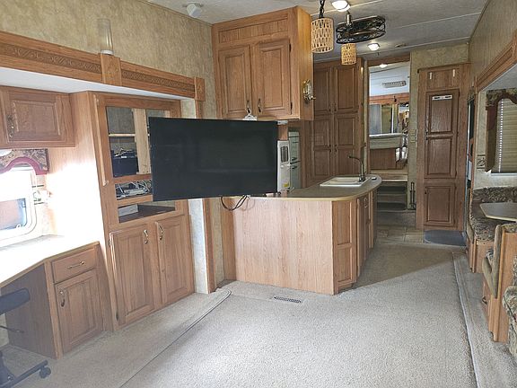 5th image of 11081 Bombay Ln