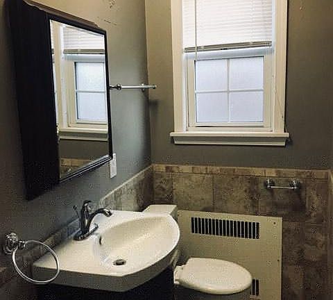 2nd image of 2653 N Moreland Blvd APT 11