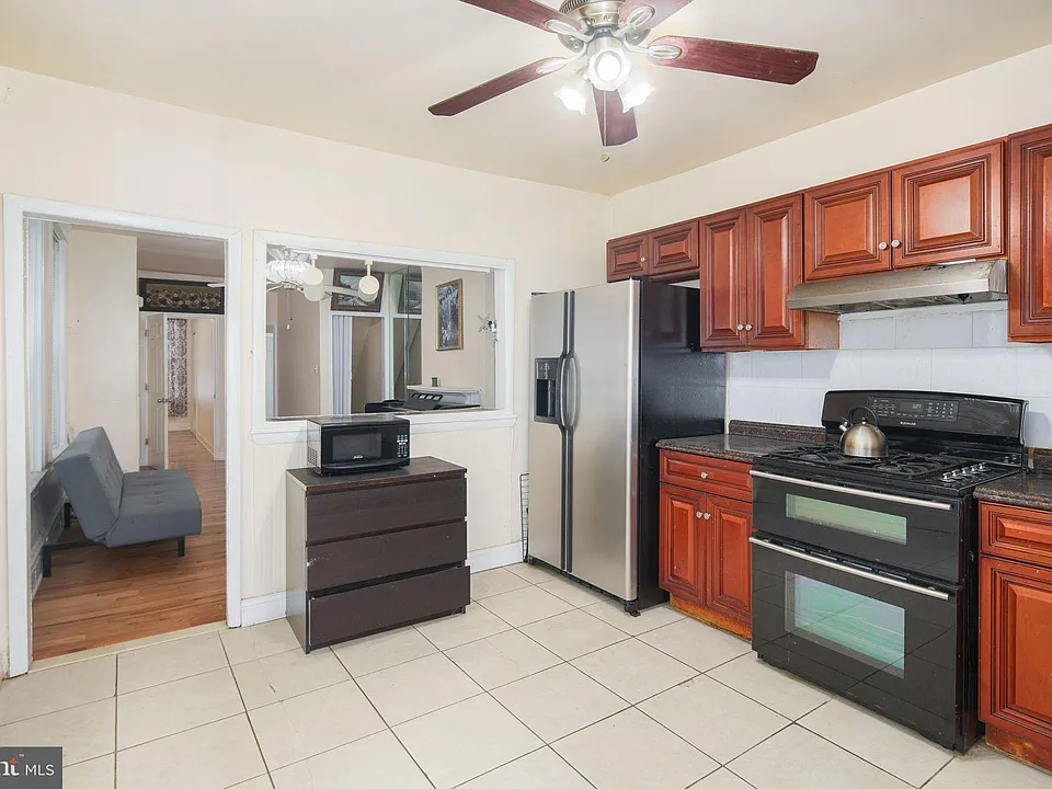3118 Haverford Ave