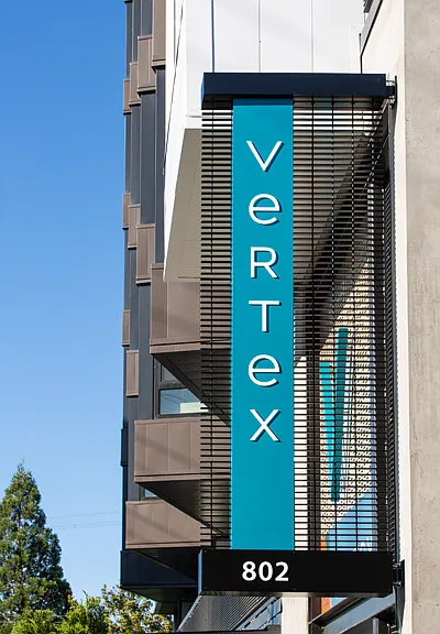 Vertex — Photo 20