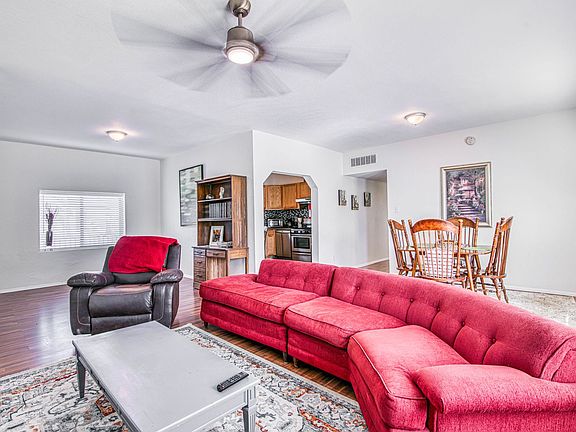 2nd image of 702 Myrtle Ave #C