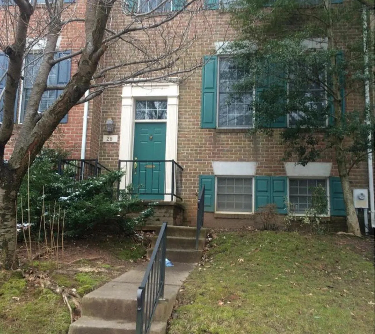 28 Tenby Ct — Photo 1