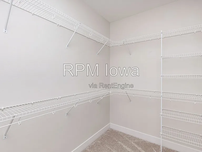 5901 NE Sherman Dr — Photo 15