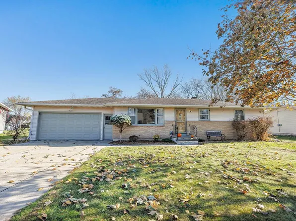 1132 Cardinal Ln, Green Bay, WI 54313