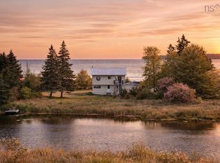 274 Masons Beach Rd, Lunenburg, NS B0J2C0