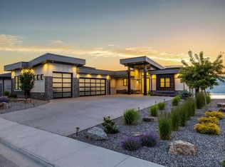 5576 Upper Mission Dr, Kelowna, BC V1W 5J7