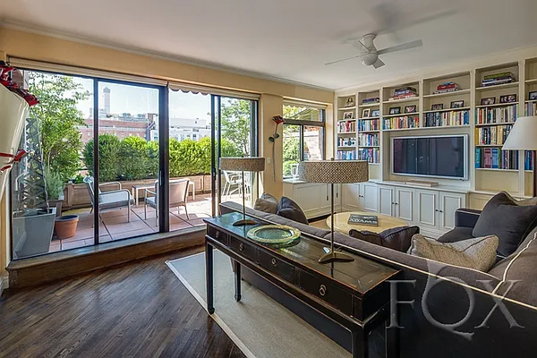 Sold by Fox Residential Group | media 16