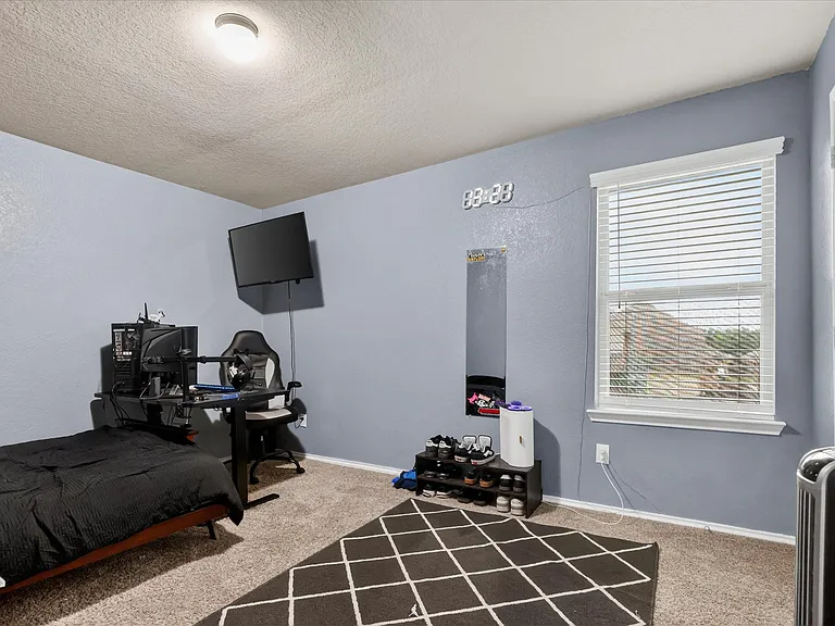 237 Hinsdale Run — Photo 22