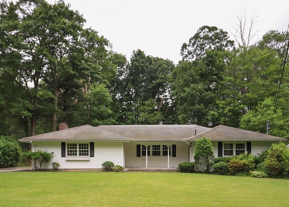 1st image of 30 Gill Ct