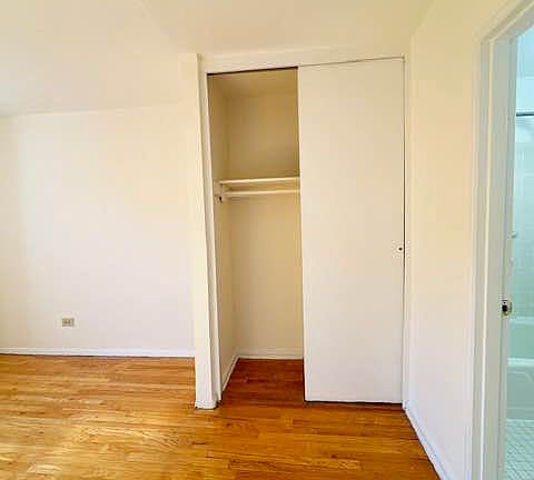 4th image of 13516 82nd Ave Unit 4