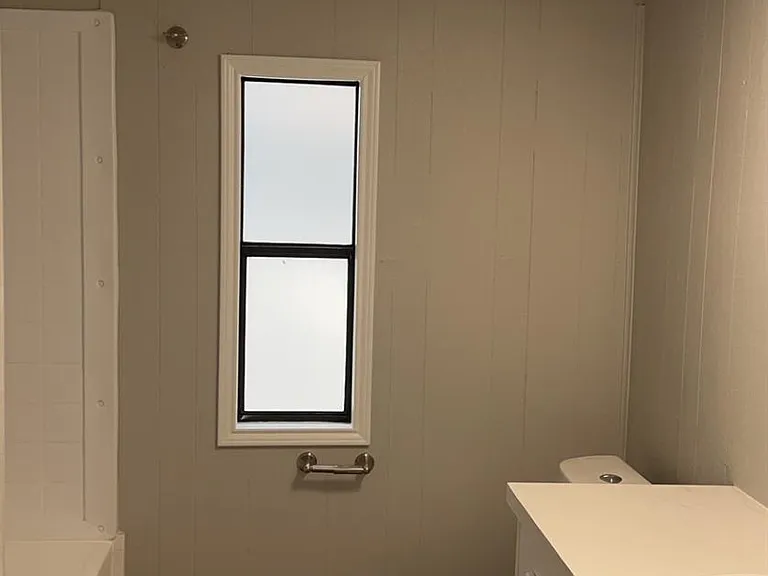 213 Orange St — Photo 4
